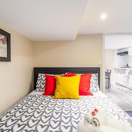 Newly Renovated - Cozy 1Br Apt With Netflix - Prime Location Toronto Esterno foto